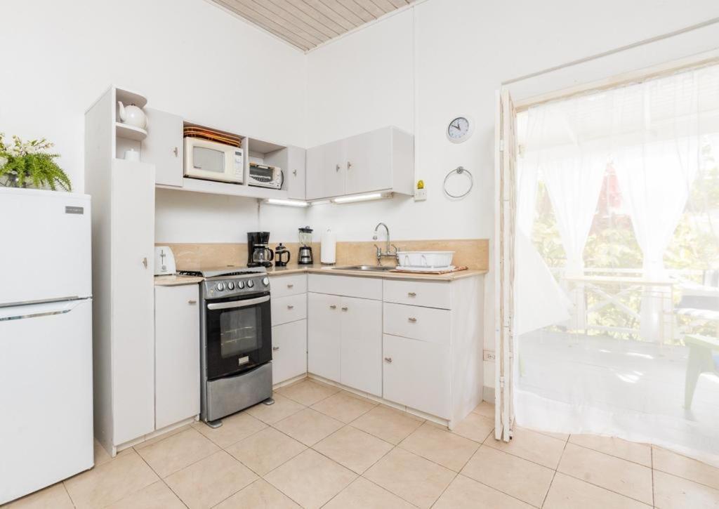 Villa 46 Сейнт Джеймс Екстериор снимка